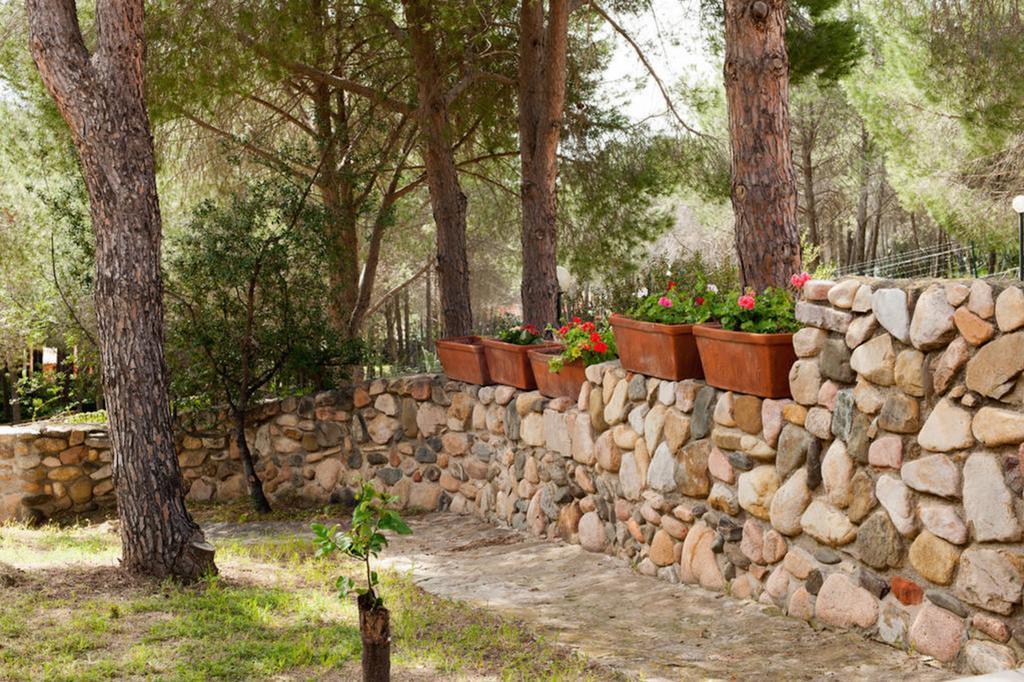 Sardinia Spa Apartment Geremèas Екстериор снимка