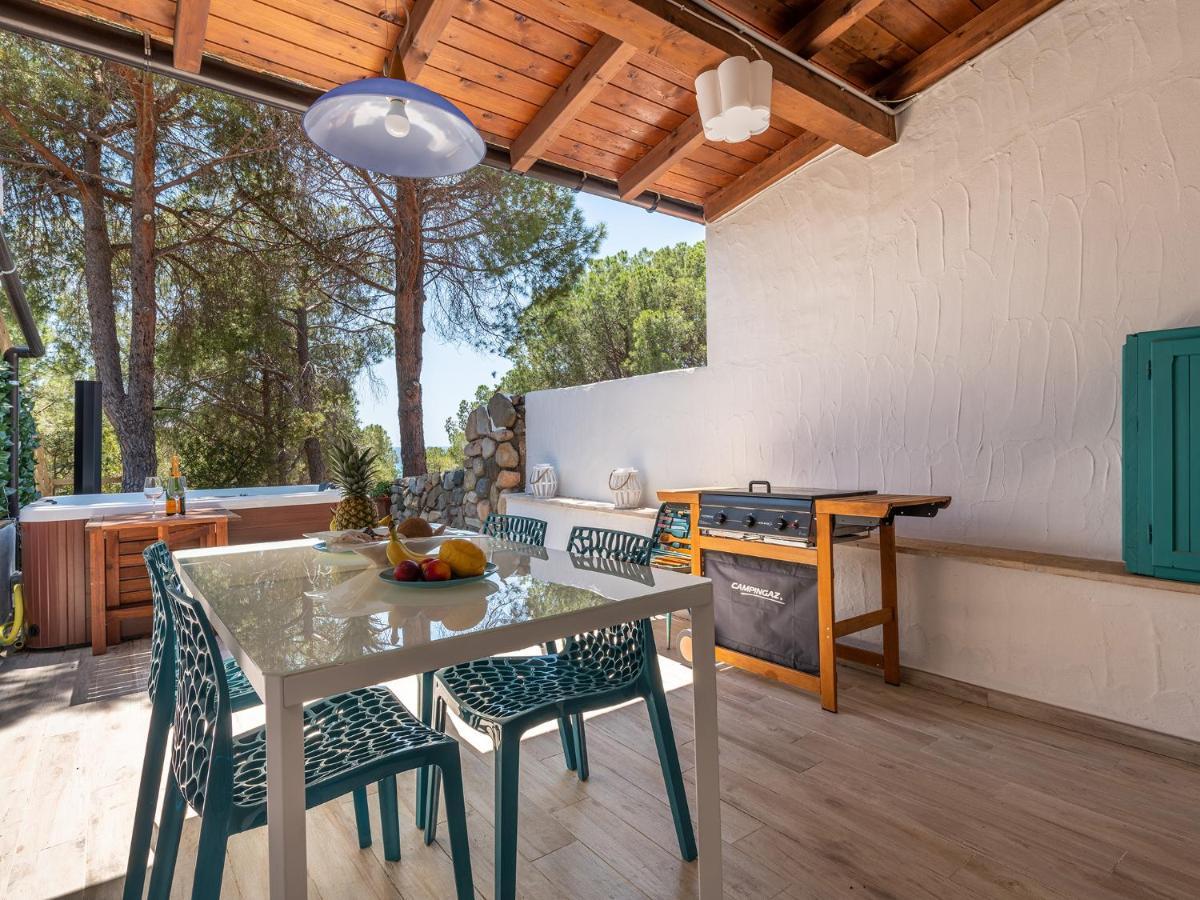 Sardinia Spa Apartment Geremèas Екстериор снимка
