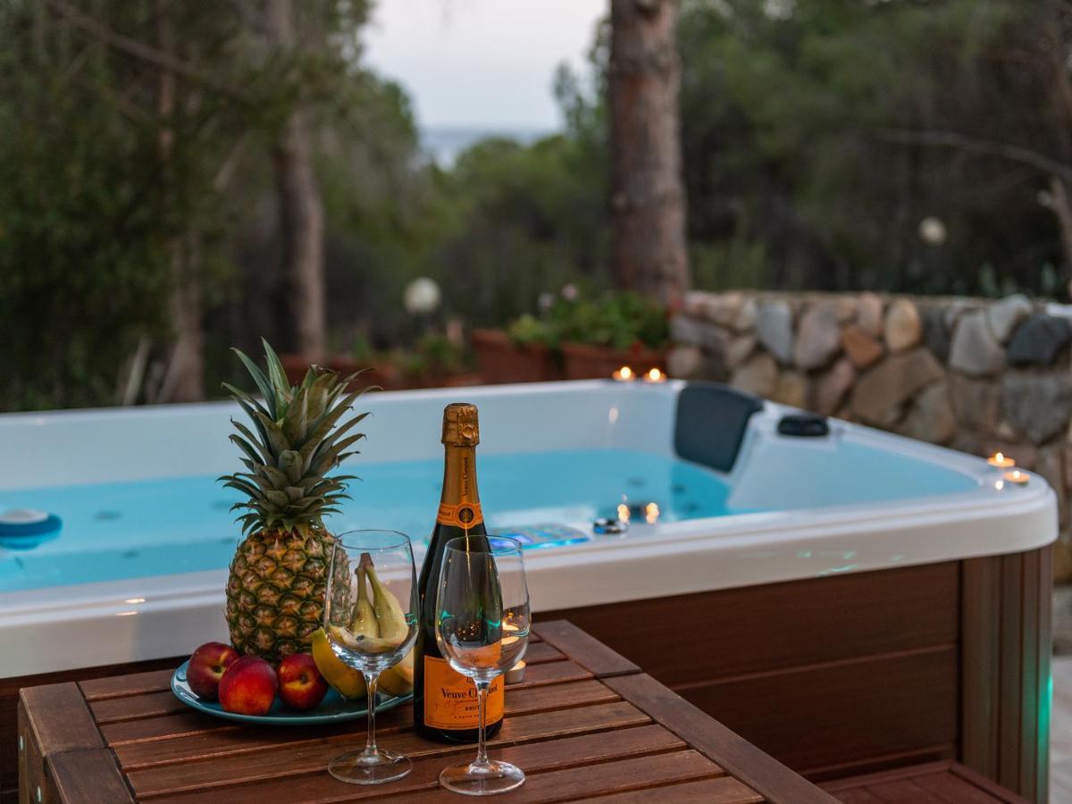 Sardinia Spa Apartment Geremèas Екстериор снимка