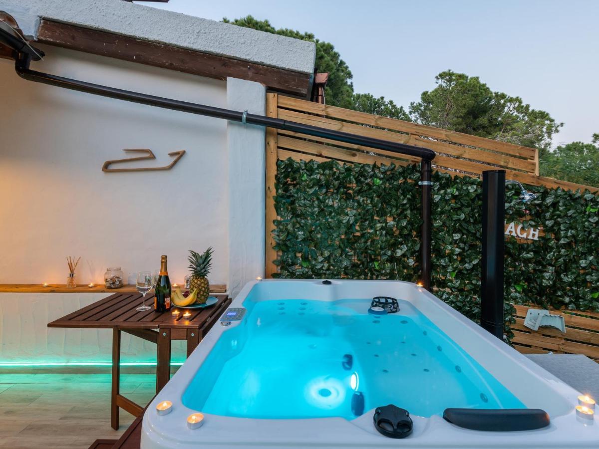Sardinia Spa Apartment Geremèas Екстериор снимка