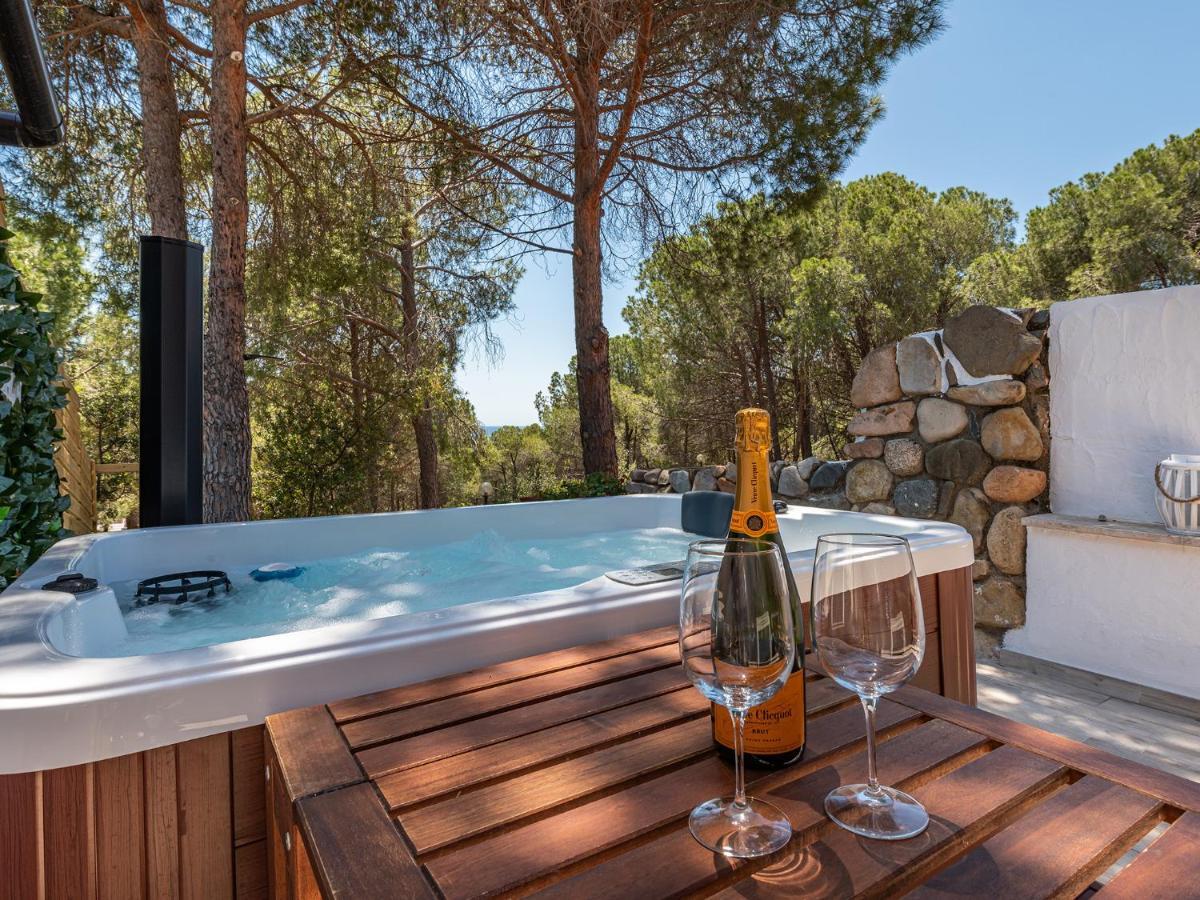 Sardinia Spa Apartment Geremèas Екстериор снимка